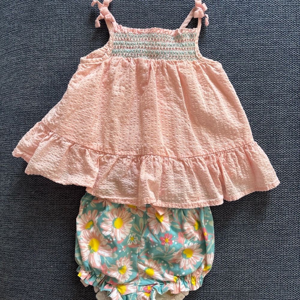 Tommy Bahama Baby Floral Set
